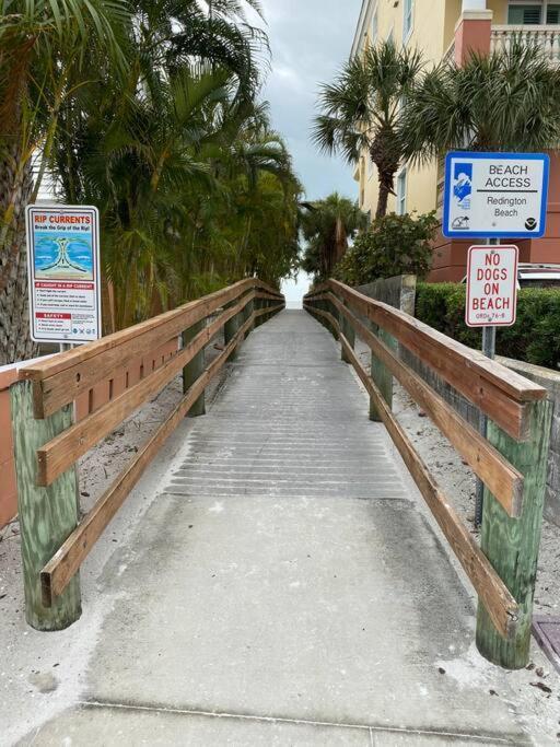 Luxurious Modern Townhouse Right Across Beach!! Table Tennis St. Pete Beach Kültér fotó