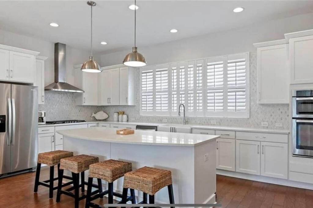 Luxurious Modern Townhouse Right Across Beach!! Table Tennis St. Pete Beach Kültér fotó
